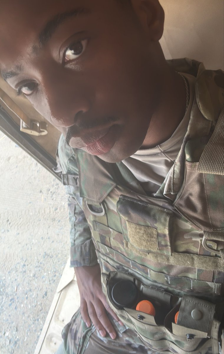 donn2you's tweet photo. who wanna come use me for my benefits? https://t.co/1K3BozXm2h