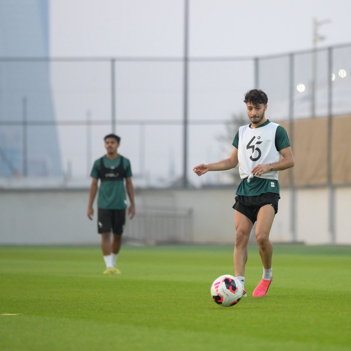 EttifaqSa's tweet photo. أيـام تفصلنا عن عودة #دوري_جوي_للنخبةU21🔝

#الاتفاق_21_سنة💚❤️ https://t.co/yppqKFdC8P