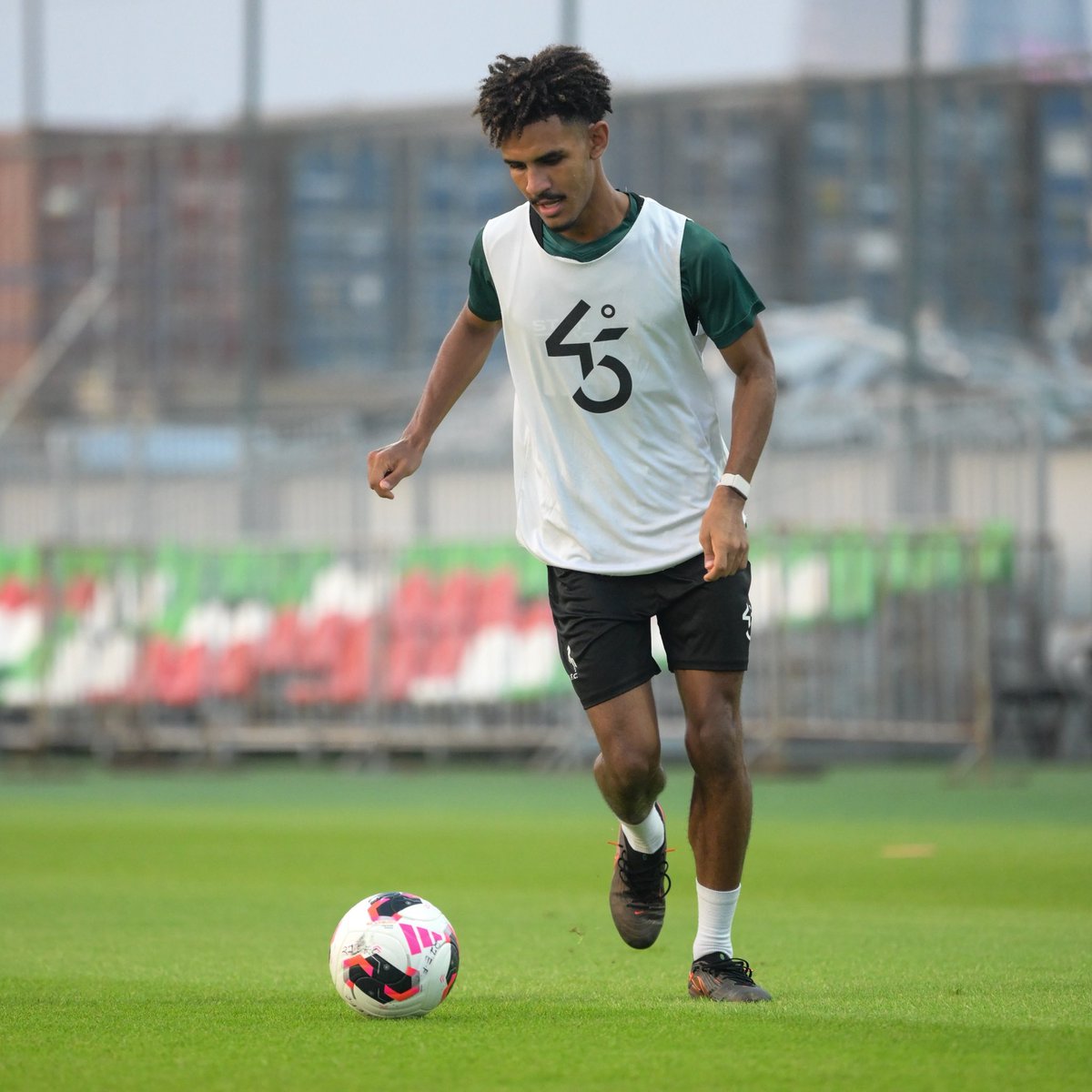 EttifaqSa's tweet photo. أيـام تفصلنا عن عودة #دوري_جوي_للنخبةU21🔝

#الاتفاق_21_سنة💚❤️ https://t.co/yppqKFdC8P