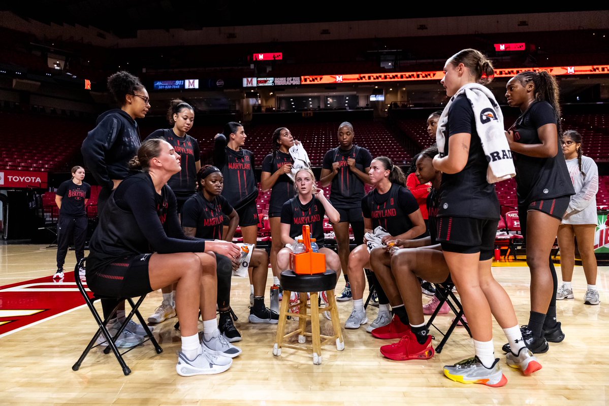 TerpsWBB's tweet photo. A great day at our open practice and scrimmage with our season ticket members! ❤️#faMily 🐢 https://t.co/xyhrCwaMgF