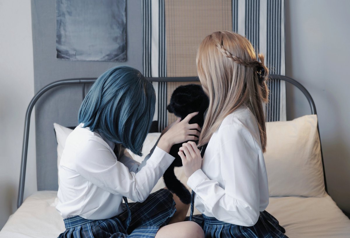 nemu_lily_cos tweet picture