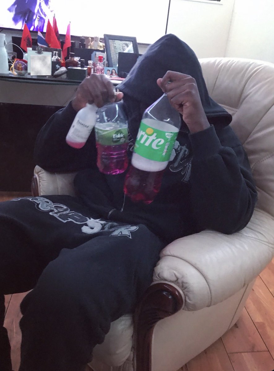 forevabbjojo's tweet photo. KEEP STREAMING ‘PURE’ #BBjojoneedmoredrank https://t.co/E07b11pSTK