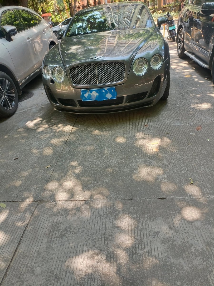 AlinaPoebm's tweet photo. [Un auto con aspecto de lujo pero sin derroche innecesario Este modelo combina elegancia y eficiencia, 1 unidad para tus viajes.]， https://t.co/LOz0xvdg8B