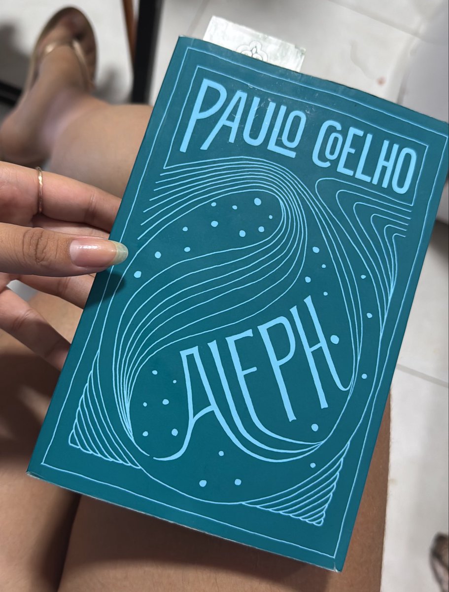 Alinxsouza's tweet photo. Coloquei como meta terminar esse livro até meu aniversário (em 3 dias) https://t.co/Sw2EdPEhg4