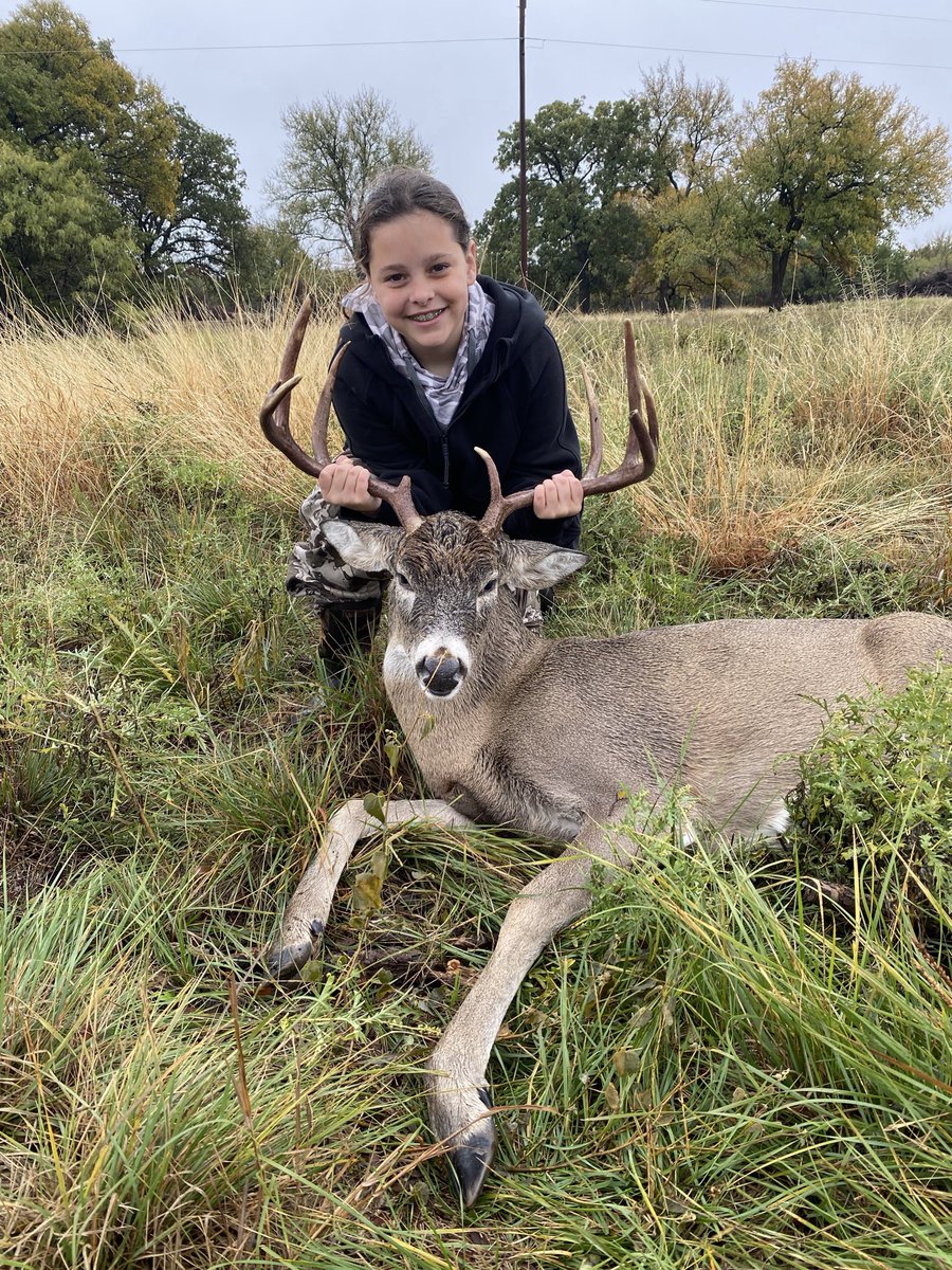 MattMonty1972's tweet photo. @Hunter9David @OEF_VET_W_CIB This was my daughter’s buck a few years back right after it finished raining for a day or two. https://t.co/I81GCiW6ZL