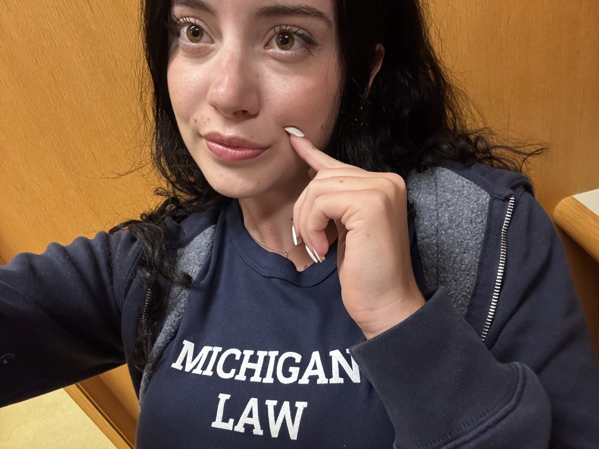 itsemilycocea's tweet photo. ask me anything i guess https://t.co/wOuVc5nMmQ