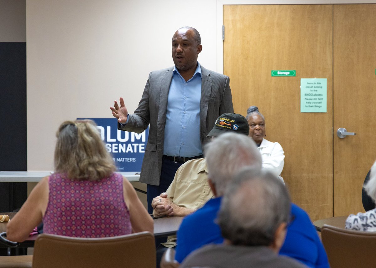 scott_colom's tweet photo. Spent some time in Ocean Springs this afternoon talking with seniors about healthcare, the economy and the need for more accountability in Washington.

We covered some important issues — and finished with a little ice cream. 🍦 A pretty sweet afternoon! #MississippiMatters https://t.co/aT6m1o75aO