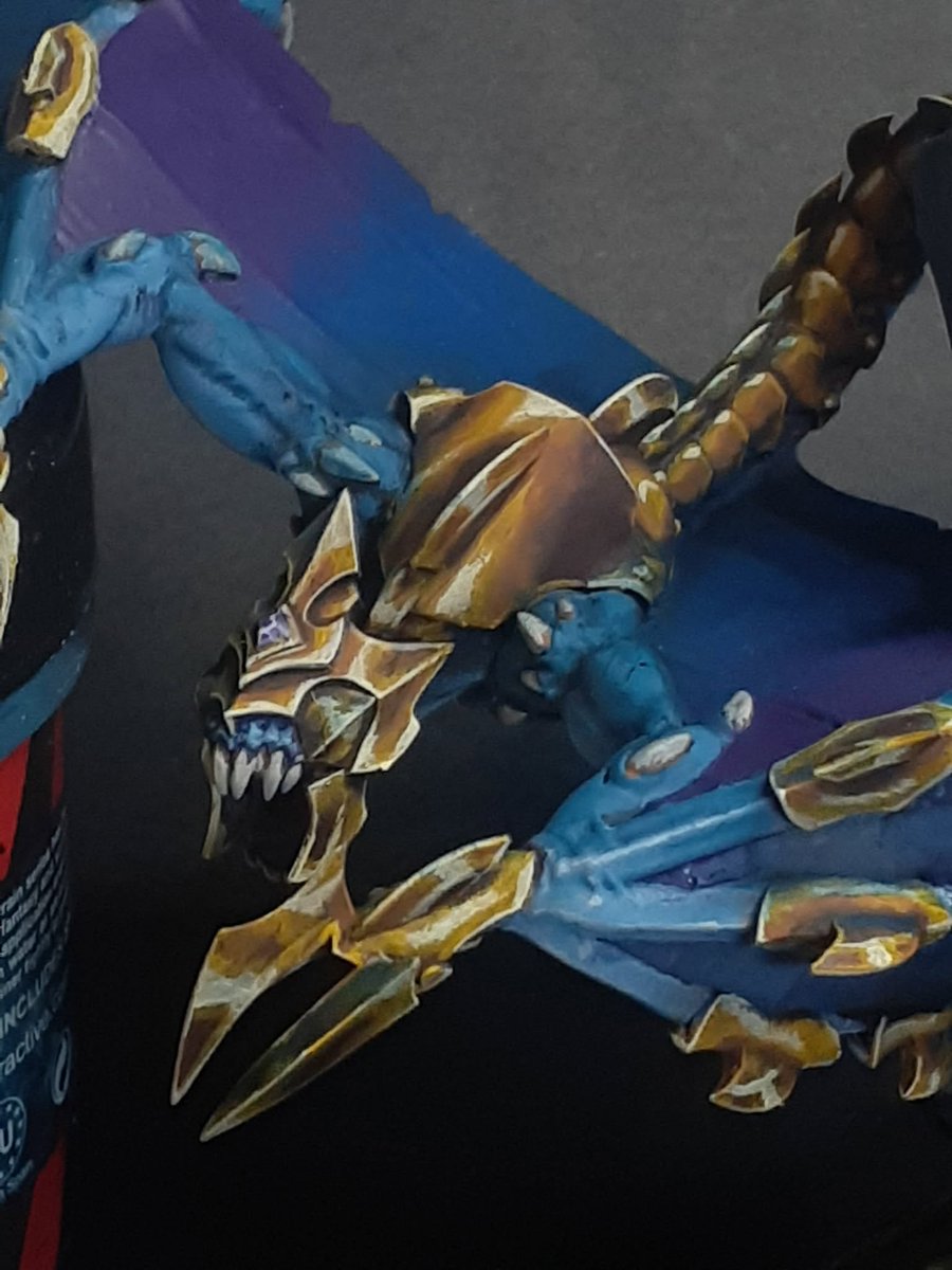 DrakeossDragoon's tweet photo. This is Sybaris a Character Warbeast from the game Warmachine. I painted him up for a local who is just starting up his Dusk Fane of Nyrro army. #Warmachine #miniature #miniaturepainting #DuskFane #steamforgedgames https://t.co/nr9qzqByQ2