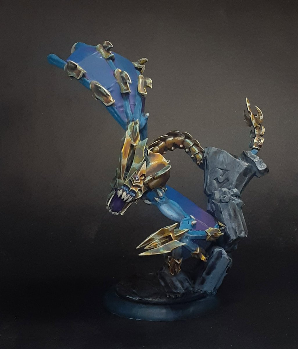 DrakeossDragoon's tweet photo. This is Sybaris a Character Warbeast from the game Warmachine. I painted him up for a local who is just starting up his Dusk Fane of Nyrro army. #Warmachine #miniature #miniaturepainting #DuskFane #steamforgedgames https://t.co/nr9qzqByQ2