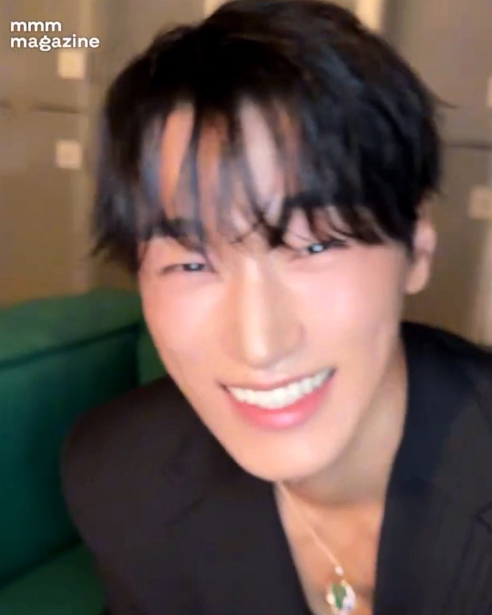 heartinsani's tweet photo. forget about dying.. this is the smile that you’d live for.. https://t.co/o0rkl1g8XA