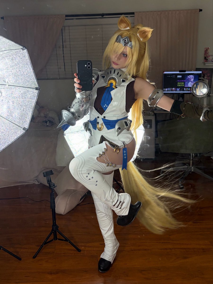 Fizzcos's tweet photo. Save a cowboy ride a…🤔 #uma #fyp #zzzeroㅤ #cosplay https://t.co/0w2mmIQGKX