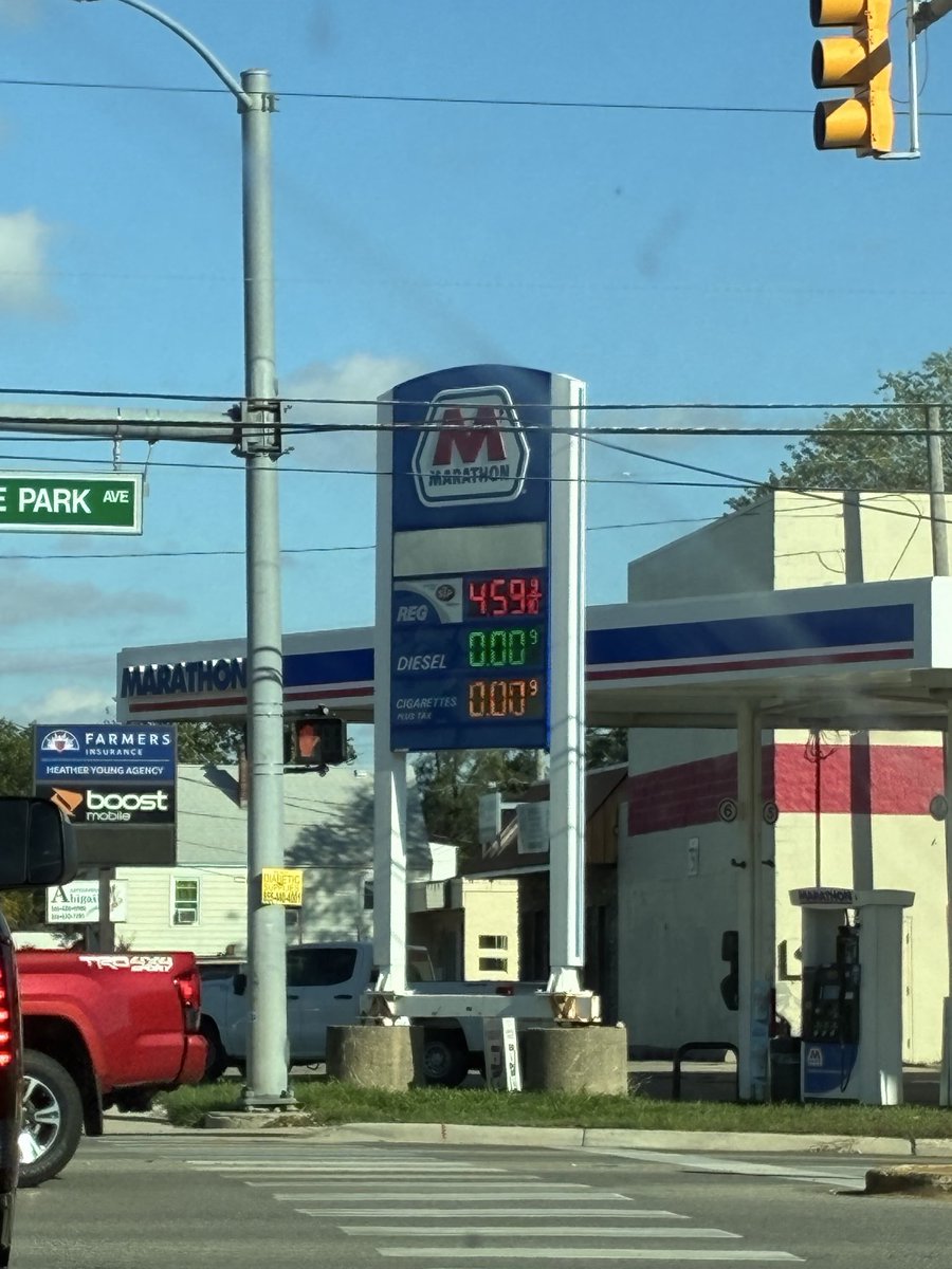 pyrotyme's tweet photo. hold on lemme be trade and get a diesel truck- #frugal https://t.co/YI2Wr9peAH