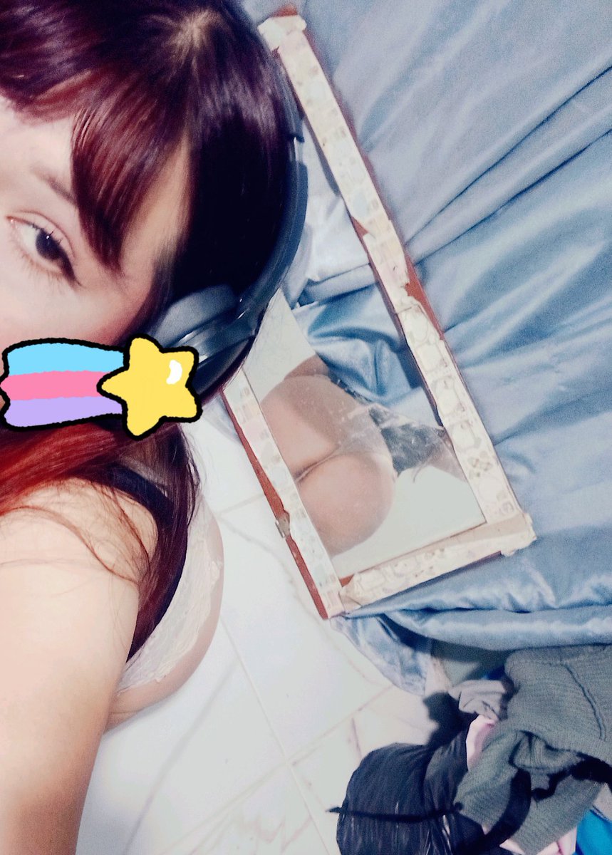 SecretaYCalient's tweet photo. Quién para usar a esta putita ☺️🤭 https://t.co/Zybx47jKC0