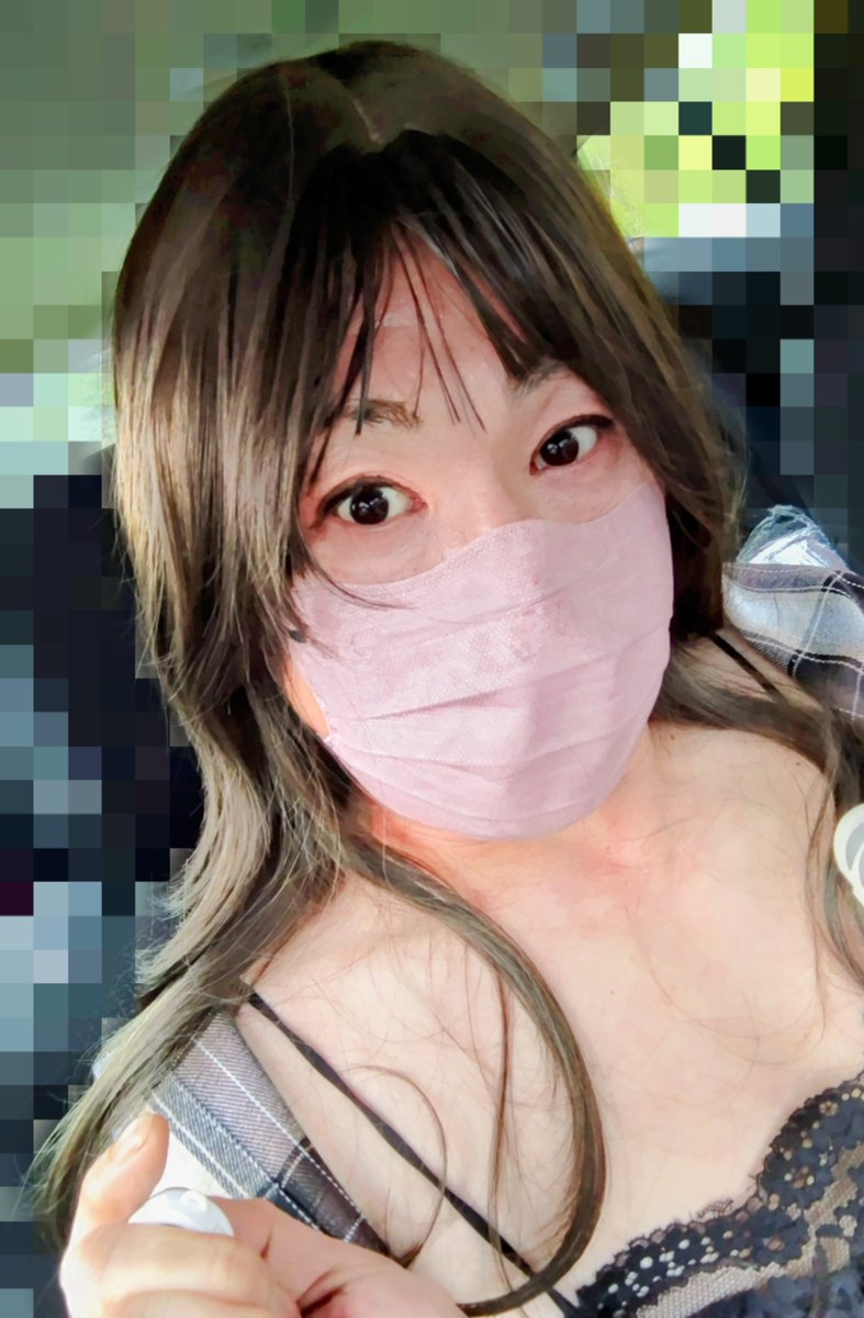 OnnaOnna458384's tweet photo. おはよ〜ございます😀
月曜日になってしまいましたね^^;
ウチは昨日、今日とお休みですが雨に祟られてます😱
お仕事の方は足元に気をつけて出勤して下さいね😊
相変わらず季節感ゼロな服装ですw https://t.co/nD0JhfptWK