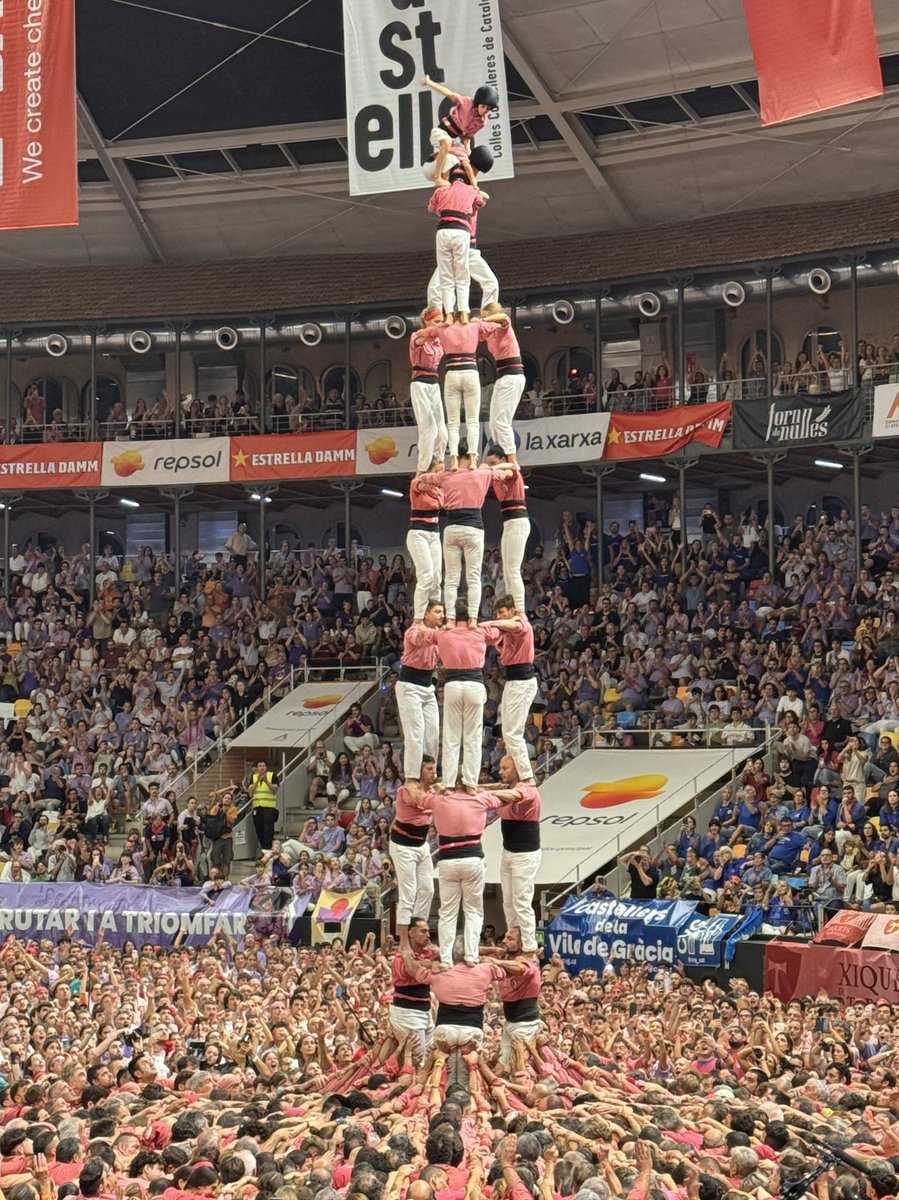 concurscastells's tweet photo. #ConcursTGN2026

🥈 La @collavella és la segona colla classificada del XXX Concurs de Castells!

#Castells https://t.co/PF6odGVu63