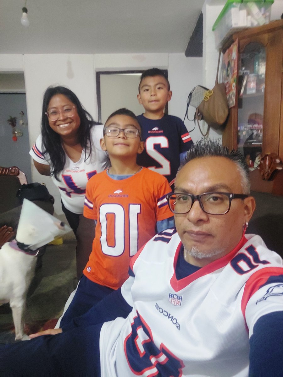 WILLIAM_PARALAX's tweet photo. #NFLEnTelevisa https://t.co/se7gtzVpSo