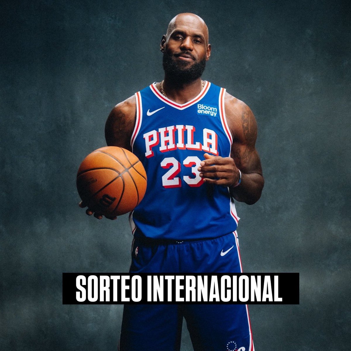 PasionBasketNBA's tweet photo. 💥 SORTEO INTERNACIONAL NUEVA CAMISETA DE LEBRON JAMES 💥

Para participar:

➡️ Da RT al tweet

➡️ Síguenos a mí y a @NBAFutquality3 

El ganador se anunciará a los 500 RTs y elegirá la talla que desee.

El ganador se elegirá a través de nuestros perfiles. Cuidado con las cuentas que suplantan nuestra identidad y os piden datos bancarios por privado, no piquéis, es una estafa

MUCHA SUERTE A TODOS 🍀🤞