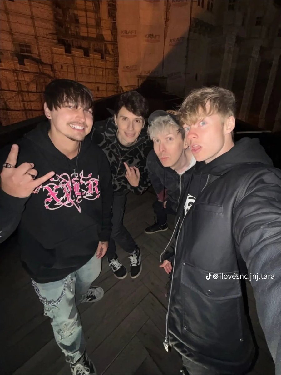 XPLRHighlights's tweet photo. Sam and Colby Posted on Instagram https://t.co/CYl5ZhG46x