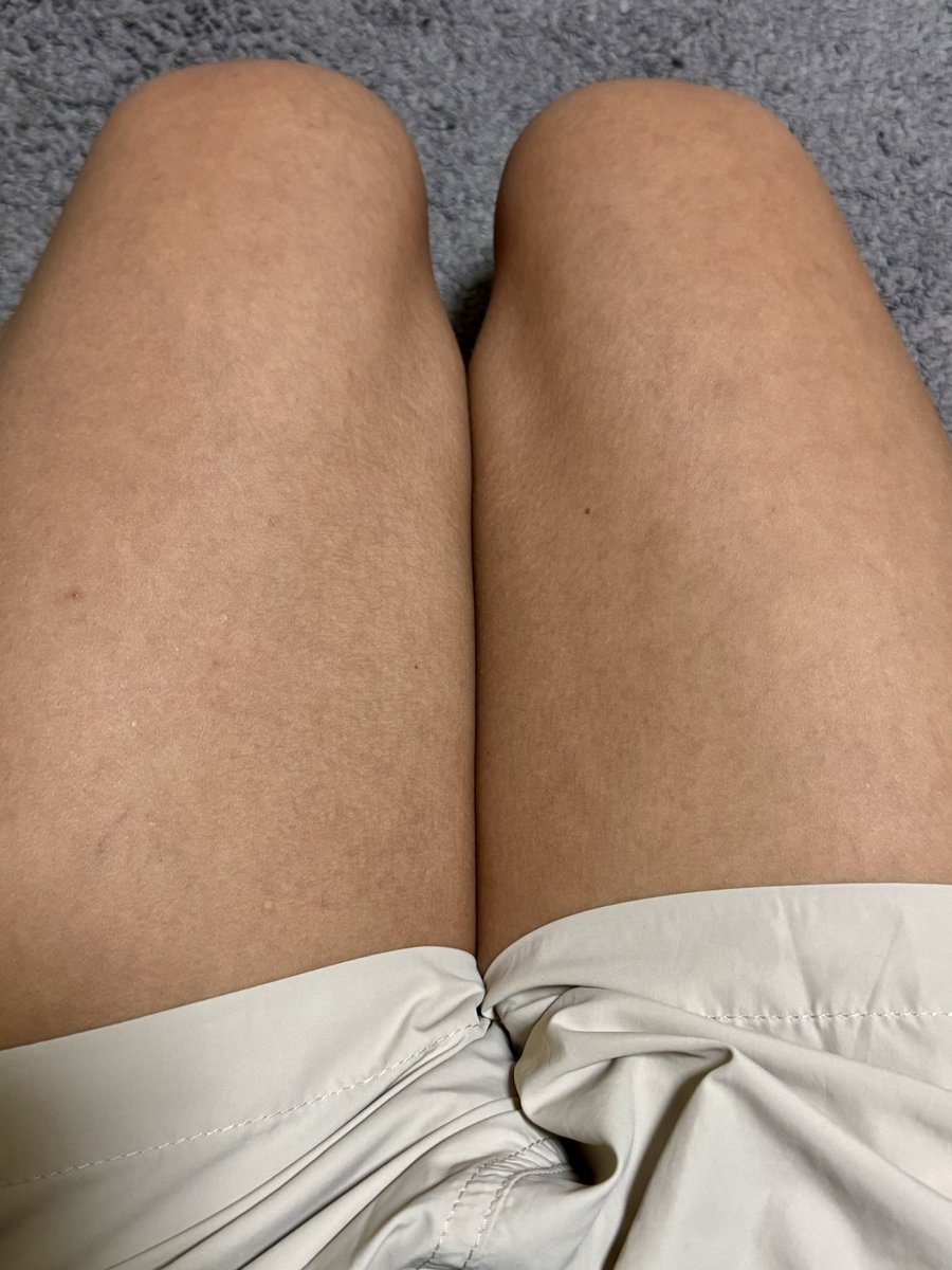 urotaz's tweet photo. 今朝の太もも
正座した太もものムチッとした感じ好きな人いる？
#太もも　#太ももフェチ　#太ももコキ https://t.co/aM1pG4c3jx