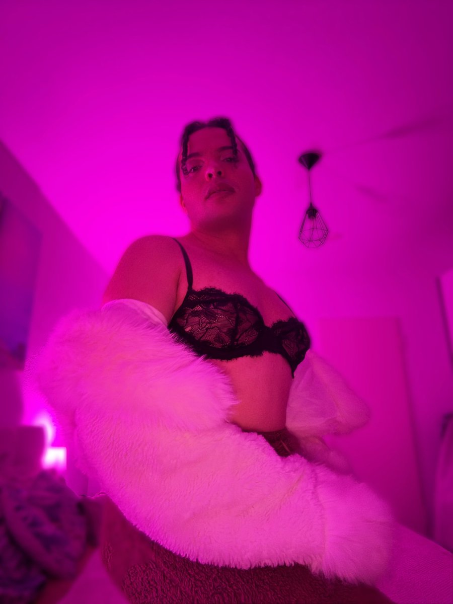 IconX0X0's tweet photo. 💕🦩 #pinkclouding #weekend https://t.co/JroWFHz8vD