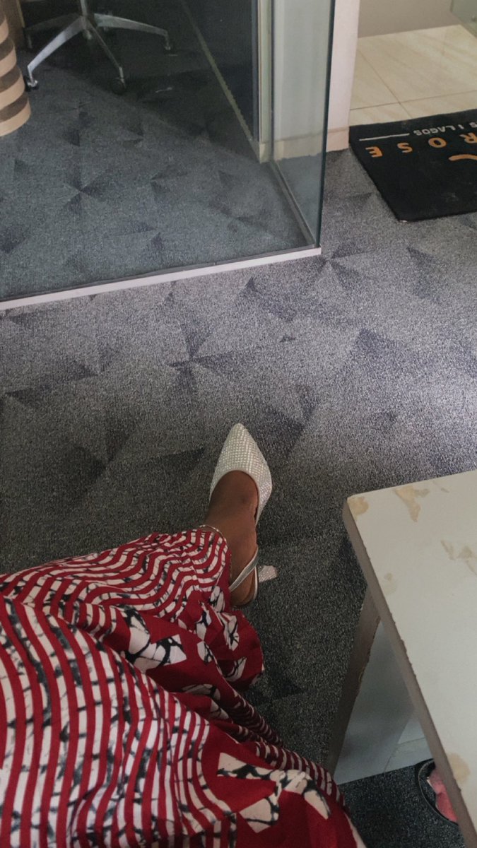 tunmishe_a's tweet photo. My legs >>>> https://t.co/fRXtsIefD9
