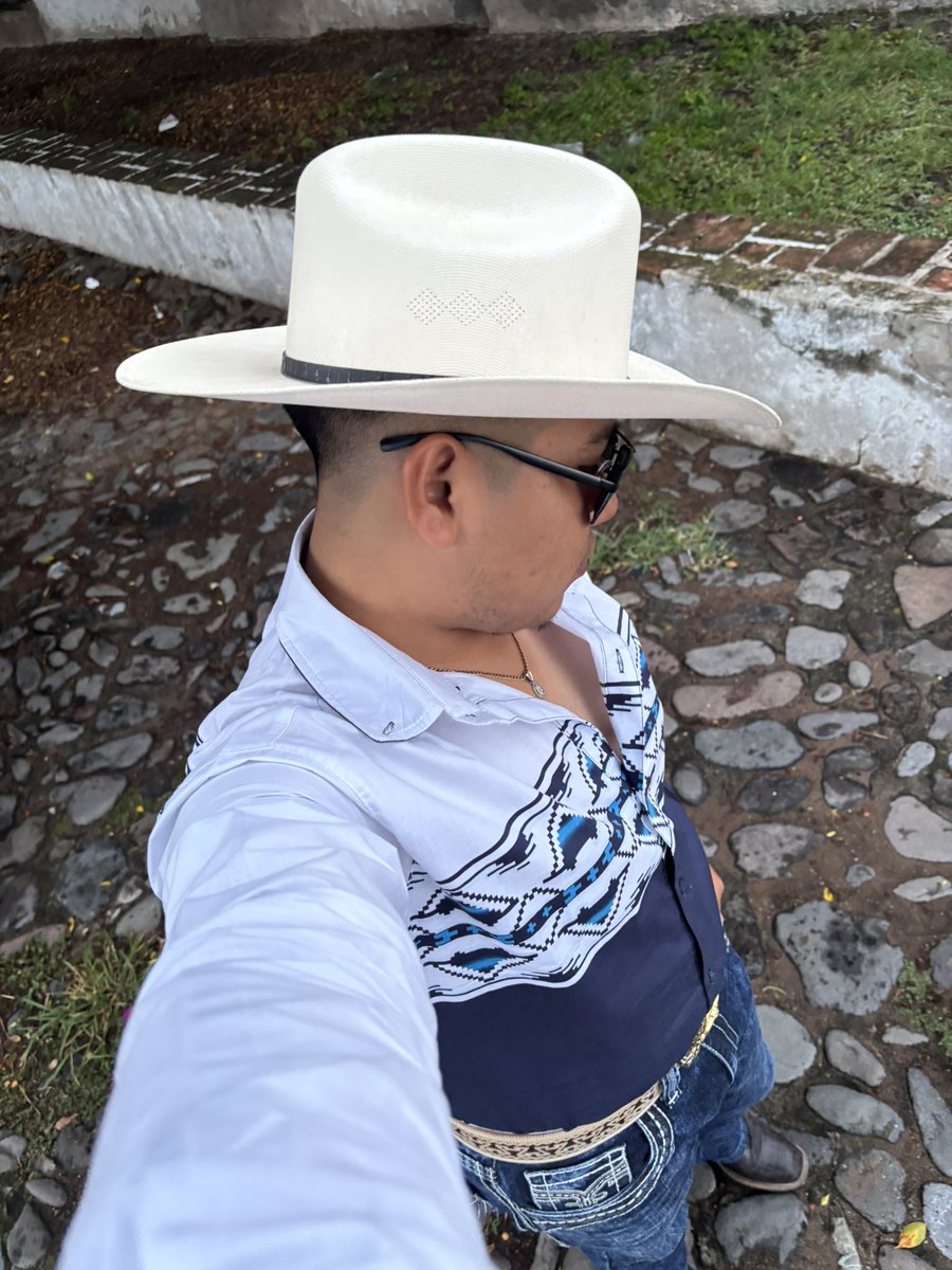 ytc_906's tweet photo. Gordito pero bonito.😼
Denme follow en Ig https://t.co/fp71oHezQ9 https://t.co/wSmqVGDUki