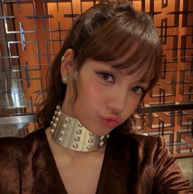 carmillisa's tweet photo. #YeniProfilResmi https://t.co/w5qB0mzEHo