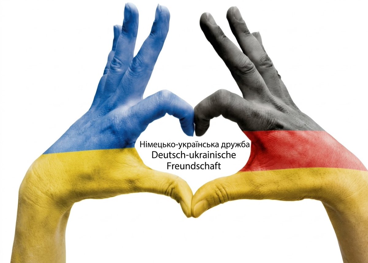 larsfromberlin's tweet photo. Dear international audience๐โโ๏ธ
Germany is calling.
#westandwithukraineโ๏ธ๐ฉ๐ช๐ค๐บ๐ฆ๐ช๐บ https://t.co/gVaGQS77wu