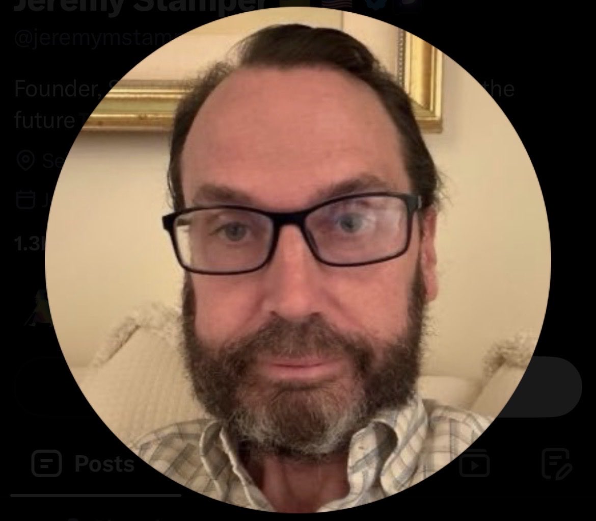 frenzimane's tweet photo. @ReformedWigga look at this fuckin faggots face https://t.co/TS2a7Rqs5Q
