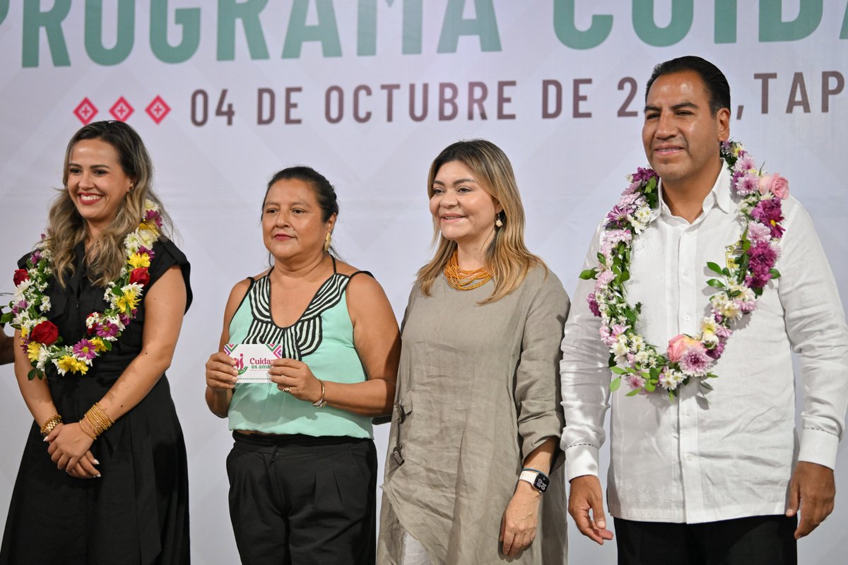 Marce_Castilloa's tweet photo. En #Tapachula acompañamos al Gob. @ramirezeduardo_ en la entrega de "Cuidar es Amar".
​Desde el @CongresoChis respaldamos esta visión humanista que apoya con dignidad la economía familiar y a las personas cuidadoras. ¡Las familias no están solas!

​#Chiapas #CuidarEsAmar https://t.co/Z2RIXqk8Q9