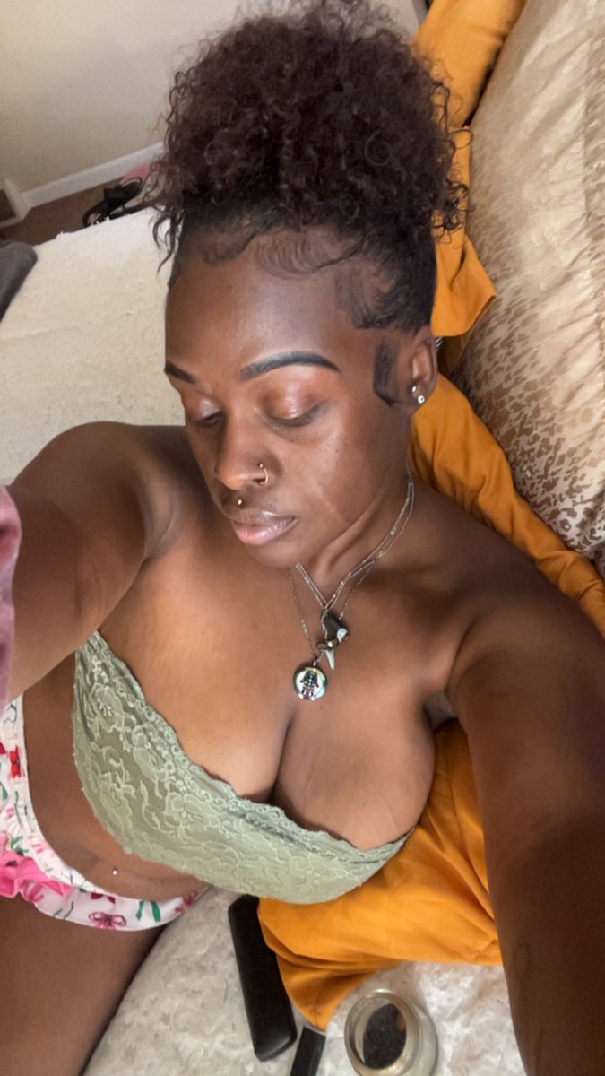 ghostsweetP's tweet photo. tube top mami. https://t.co/dopj92LToj