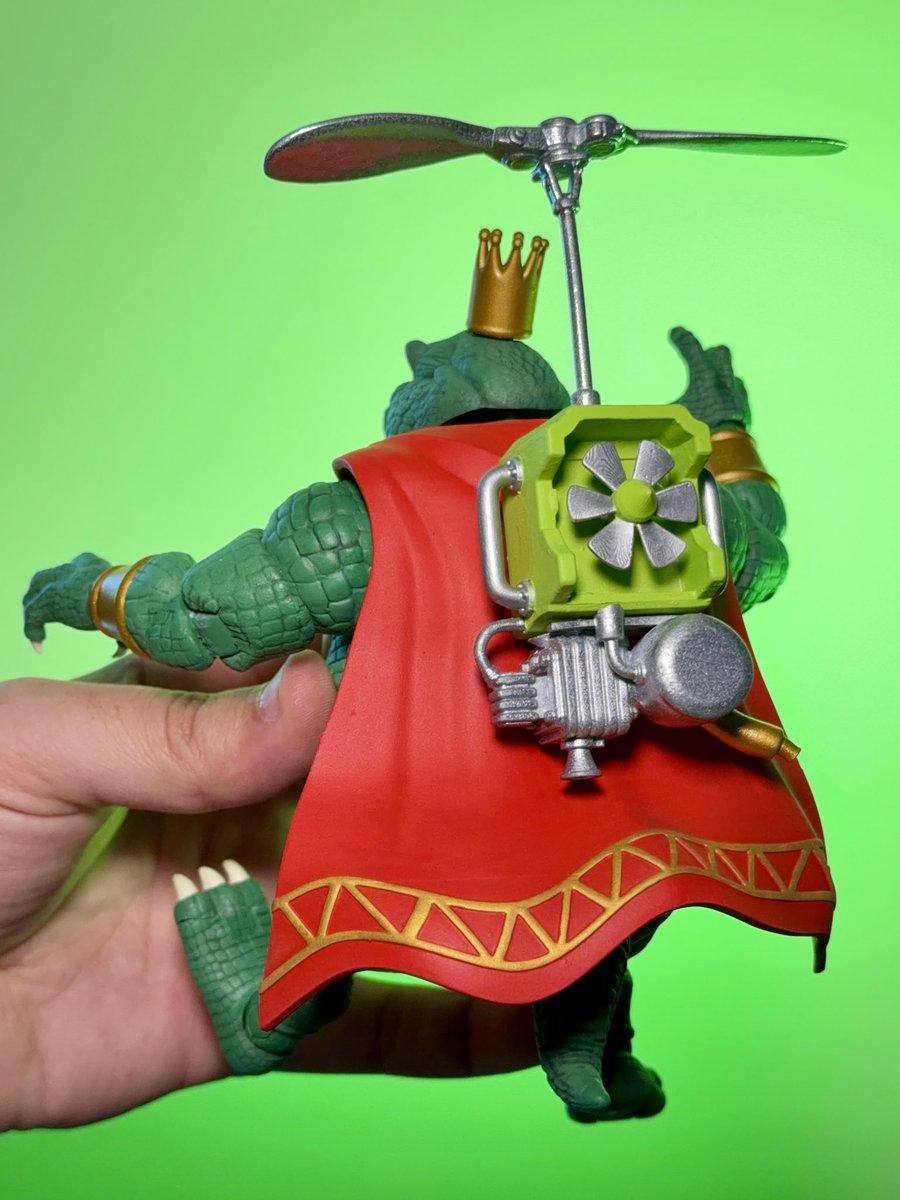 EScrubby_'s tweet photo. 🐊 👑  KING K ROOL COMES ABOARD!!! 🐊👑

Custom King K Rool Action figure! 

designed by @ bluejay__customs (IG) 

Hand painted by me! https://t.co/daA7B1eWuO