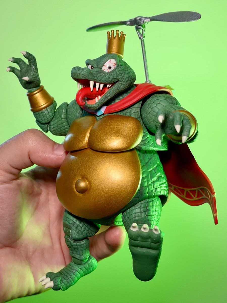 EScrubby_'s tweet photo. 🐊 👑  KING K ROOL COMES ABOARD!!! 🐊👑

Custom King K Rool Action figure! 

designed by @ bluejay__customs (IG) 

Hand painted by me! https://t.co/daA7B1eWuO