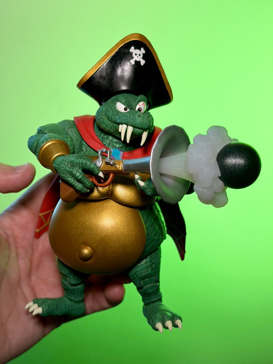 EScrubby_'s tweet photo. 🐊 👑  KING K ROOL COMES ABOARD!!! 🐊👑

Custom King K Rool Action figure! 

designed by @ bluejay__customs (IG) 

Hand painted by me! https://t.co/daA7B1eWuO