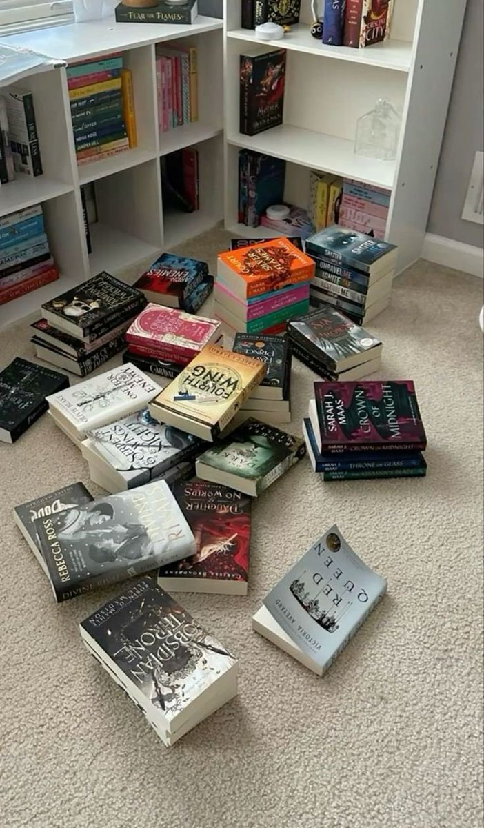 Aurielle007s's tweet photo. I need vitamin "b" books https://t.co/u8N7tZwKFH