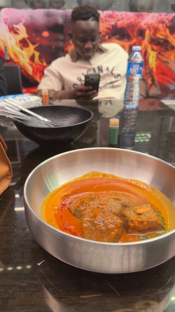 OloriOfOloriss's tweet photo. I gave Gilmore his first Amala experience in Abuja https://t.co/LRfCVzd68g
