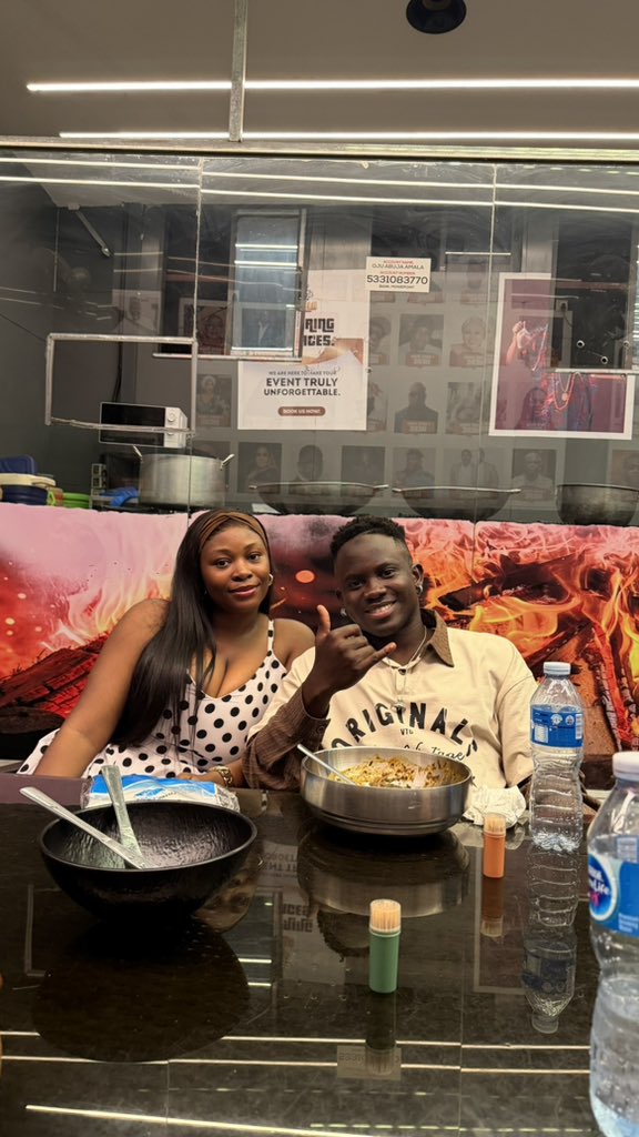 OloriOfOloriss's tweet photo. I gave Gilmore his first Amala experience in Abuja https://t.co/LRfCVzd68g
