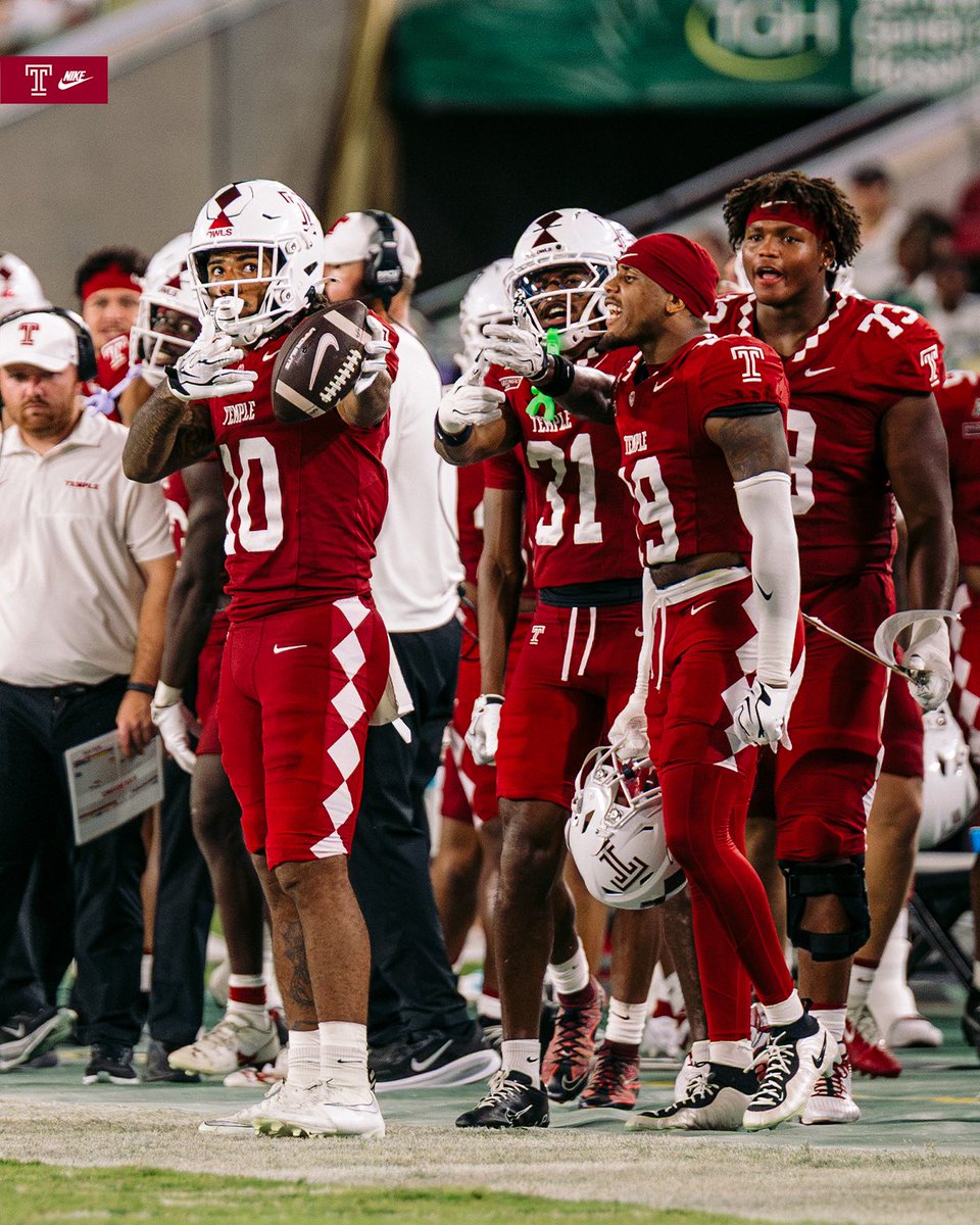Temple_FB's tweet photo. Full team effort 💯

#TempleTUFF https://t.co/pc5dFacZeQ
