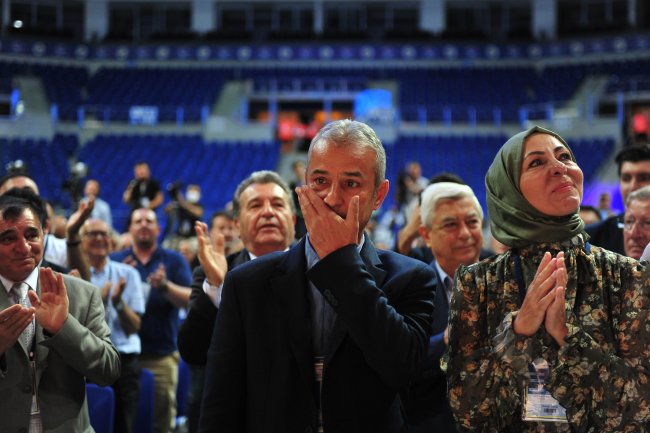 RealPrinceFener's tweet photo. @camiaevladi4231 @Nefer1907tr En sevdiğim İsmail Hoca fotoğrafı https://t.co/QRhUVpLKpZ