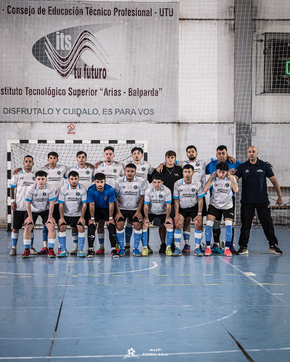 AUFfutbolsala's tweet photo. Momentos del último partido de la Copa de Plata 📸 https://t.co/chfsysKuh7