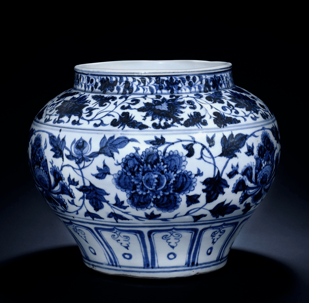 BrooklynMabu's tweet photo. [El recipiente de porcelana delgada atrapa el aroma de la flor, salvando un momento tranquilo y puro.] https://t.co/9csYpAe9M7