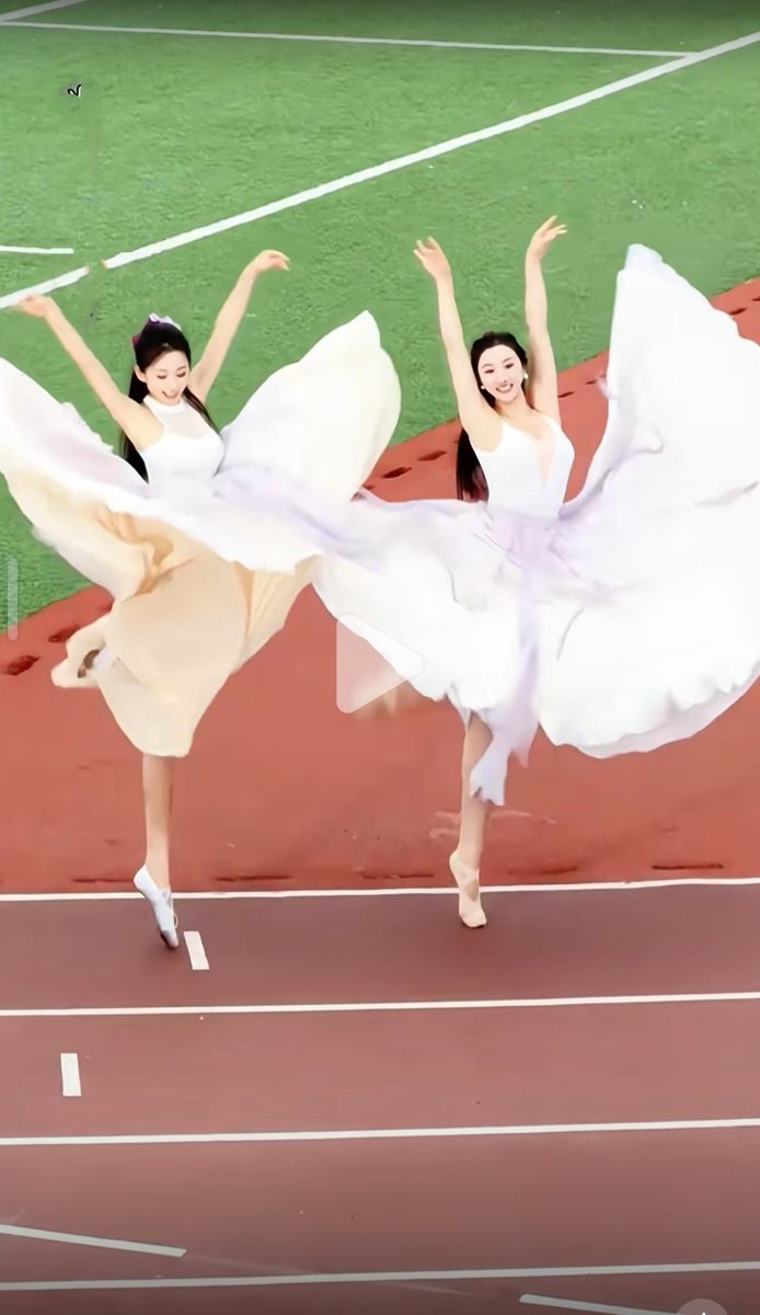 BrookeDisnxc's tweet photo. Que la vitalidad del baile y el valor de atreverse a compartir momentos se reflejen en cada paso. Juntos creamos recuerdos increíbles! https://t.co/jvRtKP4pTJ