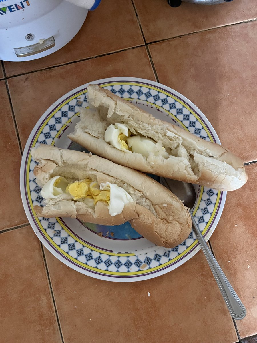 Rolque369's tweet photo. Employed at 20 (on Venezuela) https://t.co/8HocFQY2Hc