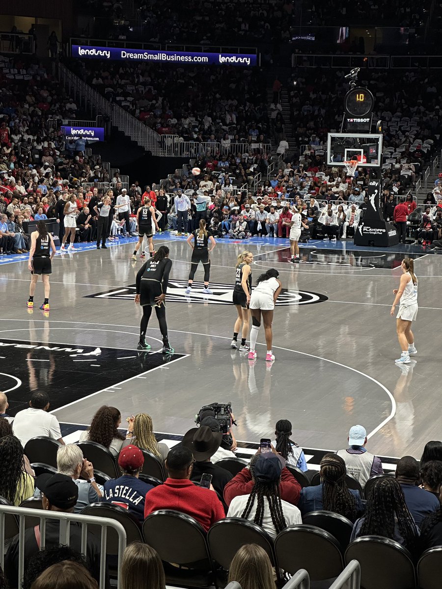 MoneyMya777's tweet photo. DREAM DUBBBBBBBBB #AllForAtlanta https://t.co/MRHYA8jErO