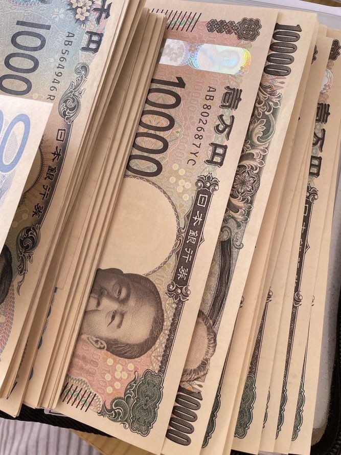 tostld's tweet photo. 生活費これだけあれば3ヶ月は足りる？？

①足りる
②足りない
5百万円 https://t.co/XT6j12CiOH