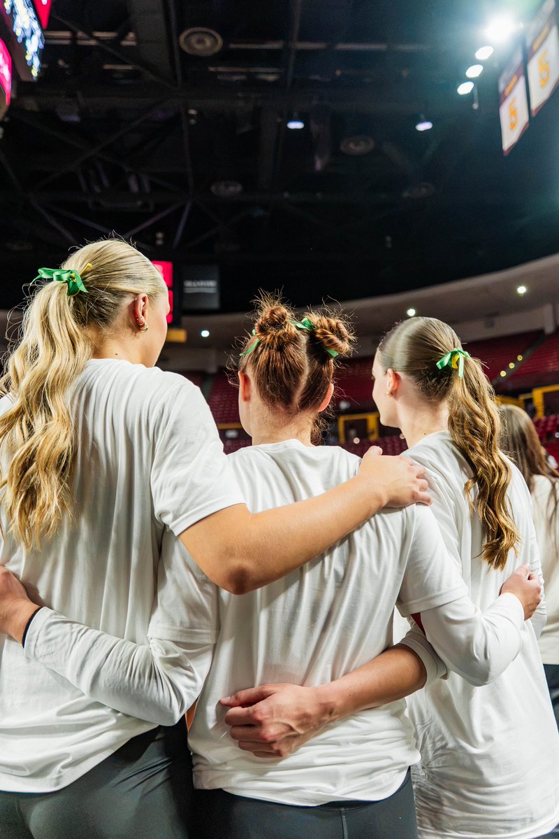 SunDevilVB's tweet photo. Wearing green for our mental health game 💚

#ForksUp https://t.co/3wSkZMucIz