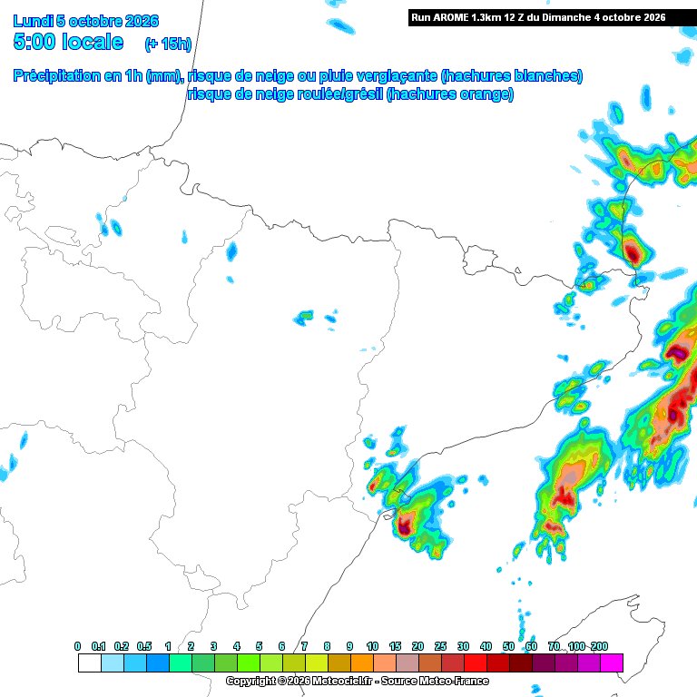 MeteoAdM's tweet photo. 👉Doncs bé, la part forta dels aiguats ja ha passat, però la pròxima #matinada i fins demà al #matí es poden formar alguns ☔⚡dispersos i molt irregulars però localment forts al llarg del #litoral, per tant inclosa la nostra zona 👇 https://t.co/EiTzmmzcOz