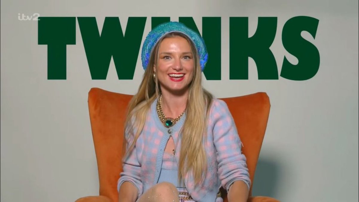 superTV247's tweet photo. TWINKS IS PANSEXUAL #BBUK https://t.co/JdBnAaTFM1