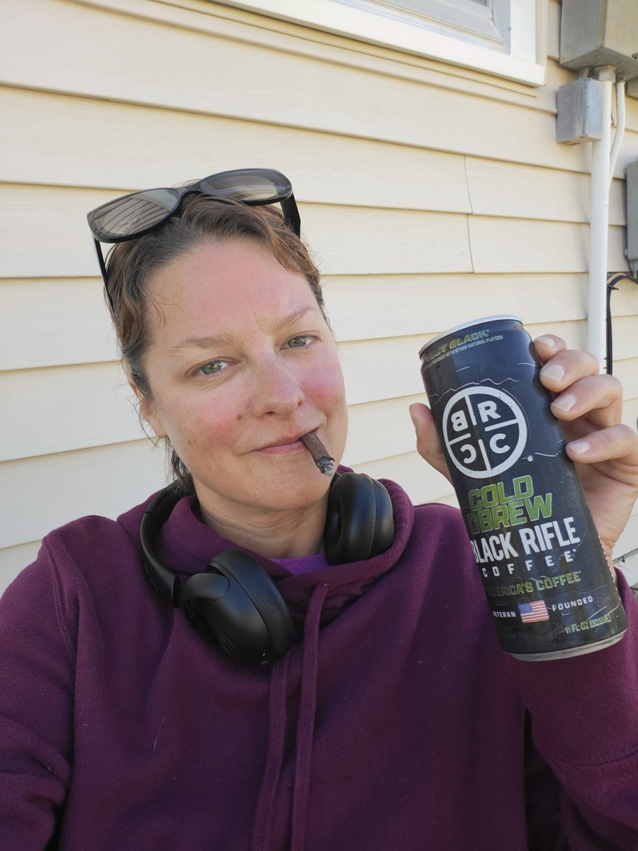 AmandaRuthHark's tweet photo. Gotta love Black Rifle Coffee! Yummy cold brew. https://t.co/V2vMQsPRte