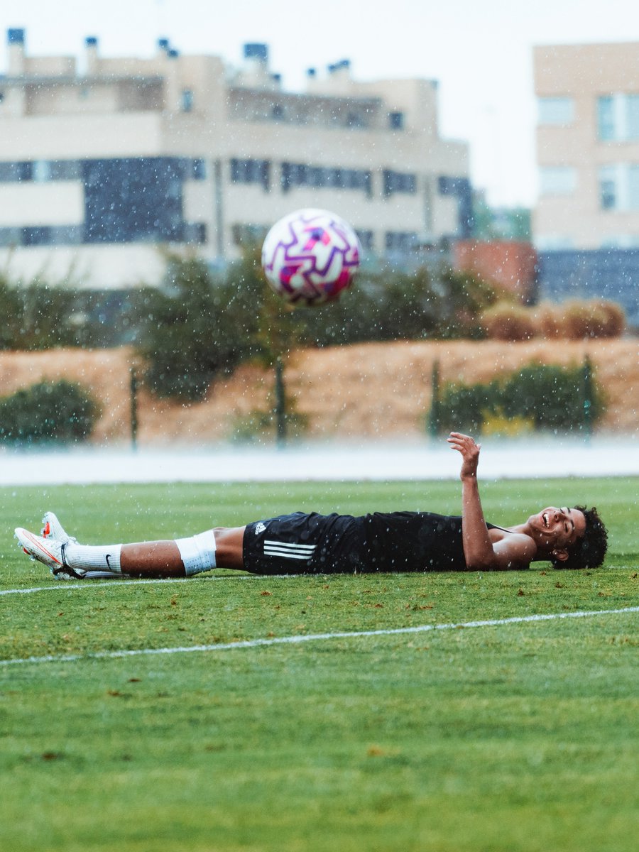 CallHimGoat's tweet photo. كريستيانينهو 🥶🖤 https://t.co/yfwiRyVHWB